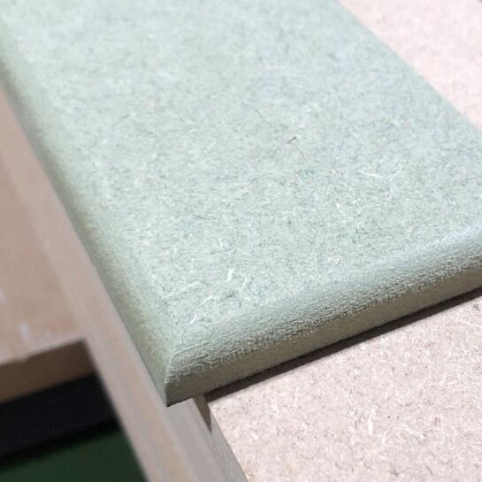 MDF picture shelf close up