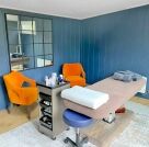 V-Groove panelling in salon