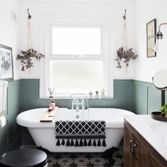 Bathroom panelling with bath